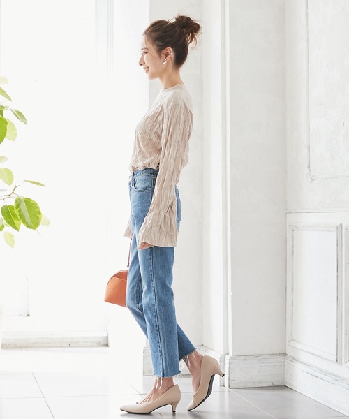 KOBE LETTUCE(コウベレタス)の「クリンクルフレアスリーブブラウス(シャツ/ブラウス・レディース・ベージュ/オフホワイト/ブルー・FREE)」の11枚目の写真