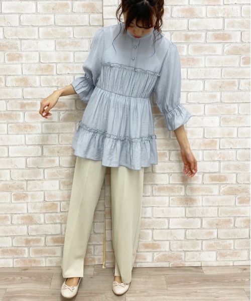 apres jour（アプレジュール）の「フリルハイネックチュニック【ZOZOTOWN限定アイテム】（シャツ/ブラウス・レディース・ライトブルー/ベージュ/オフホワイト・フリー）」の22枚目の写真