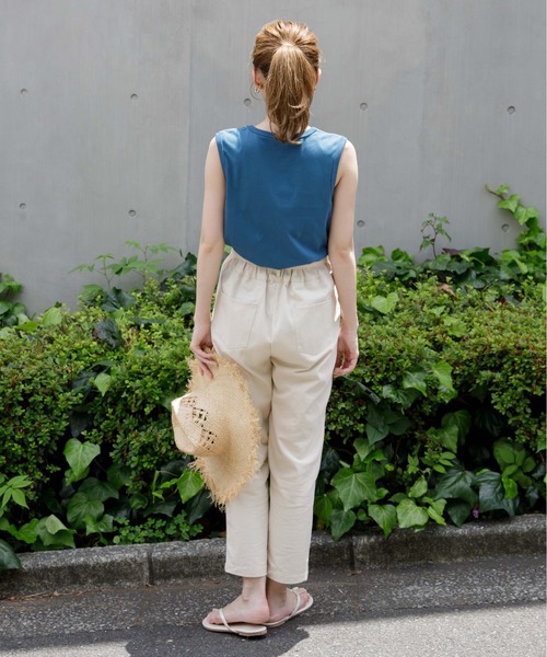 flower（フラワー）の「Hanes ヘインズスリーブレスTシャツ（Tシャツ/カットソー・レディース・ホワイト/ブラック/グレー・FREE）」の16枚目の写真