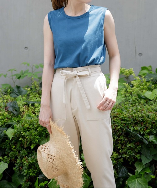 flower（フラワー）の「Hanes ヘインズスリーブレスTシャツ（Tシャツ/カットソー・レディース・ホワイト/ブラック/グレー・FREE）」の14枚目の写真