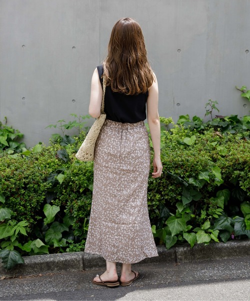 flower（フラワー）の「Hanes ヘインズスリーブレスTシャツ（Tシャツ/カットソー・レディース・ホワイト/ブラック/グレー・FREE）」の8枚目の写真