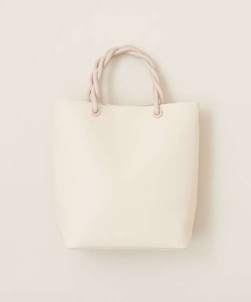 natural couture(ナチュラルクチュール)の「ねじりハンドルA4トート(トートバッグ・レディース・ブラック/ライトベージュ/ミント/ラベンダー・FREE)」の3枚目の写真