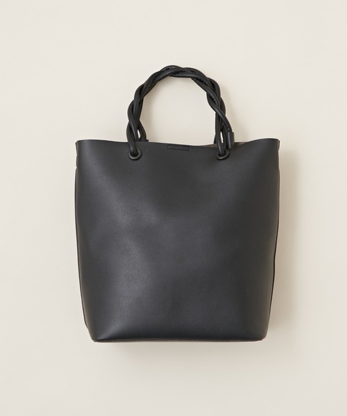 natural couture(ナチュラルクチュール)の「ねじりハンドルA4トート(トートバッグ・レディース・ブラック/ライトベージュ/ミント/ラベンダー・FREE)」の2枚目の写真