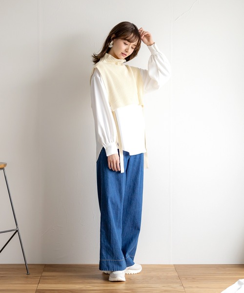 White Collection（ホワイトコレクション）の「【2021SS新作】春ニットベスト＆ボリュームスリーブブラウス/レイヤード2SET（ベスト・レディース・ベージュ/ブラック/カーキ/アイボリー・M）」の5枚目の写真