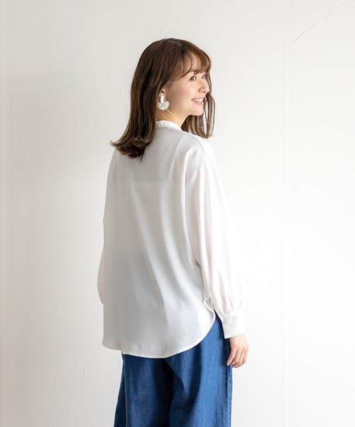 White Collection（ホワイトコレクション）の「【2021SS新作】春ニットベスト＆ボリュームスリーブブラウス/レイヤード2SET（ベスト・レディース・ベージュ/ブラック/カーキ/アイボリー・M）」の10枚目の写真