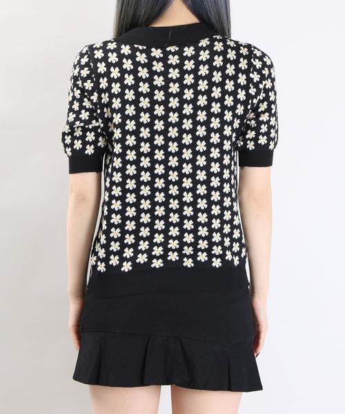 WC（ダブル シー）の「WC/フラワーニット半袖ポロシャツ（ニット/セーター・レディース・ブラック/グリーン/パープル・FREE）」の9枚目の写真