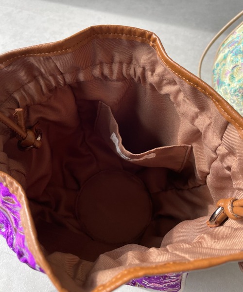 y/m by misato（イムバイミサト）の「チャイナ巾着BAG（ショルダーバッグ・レディース・ベージュ/パープル・FREE）」の8枚目の写真