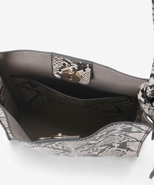 le.coeur blanc（ルクールブラン）の「3ピースセットバッグ（ショルダーバッグ・レディース・ベージュ/ホワイト系その他2・FREE）」の10枚目の写真