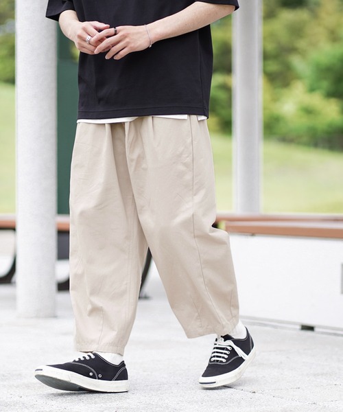 anown(アノン)の「ワイドシルエット イージーツイルチノパンツ【ファッションインフルエンサー つぐ吉×anown 限定コラボ】(スラックス・メンズ・ダークグリーン/ベージュ・M/L)」の5枚目の写真