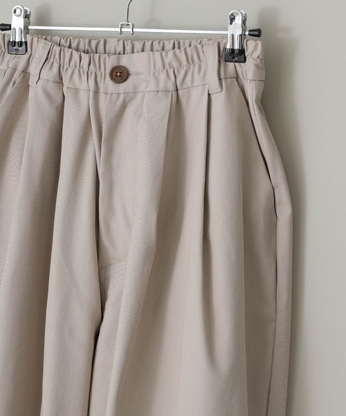 anown(アノン)の「ワイドシルエット イージーツイルチノパンツ【ファッションインフルエンサー つぐ吉×anown 限定コラボ】(スラックス・メンズ・ダークグリーン/ベージュ・M/L)」の20枚目の写真