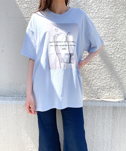 lilLilly（リルリリー）の「グラフィックプリントＴシャツ（Tシャツ/カットソー・レディース・ホワイト/ブラック/ブルー・FREE）」の3枚目の写真