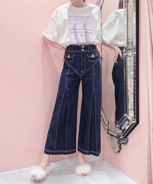 lilLilly（リルリリー）の「グラフィックプリントＴシャツ（Tシャツ/カットソー・レディース・ホワイト/ブラック/ブルー・FREE）」の22枚目の写真