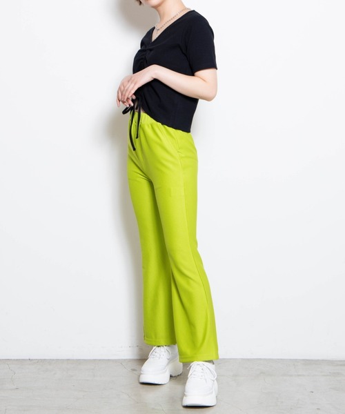 WEGO(ウィゴー)の「WEGO/バックレースアップフレアパンツ(スラックス・レディース・グリーン/ブラック・FREE)」の13枚目の写真