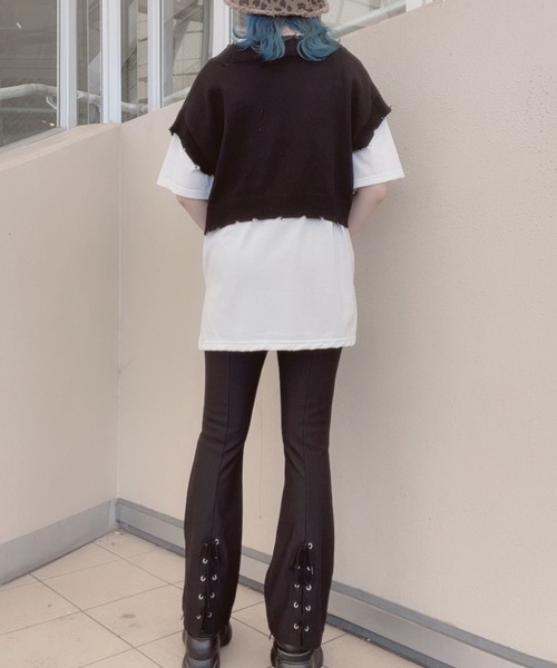 WEGO(ウィゴー)の「WEGO/バックレースアップフレアパンツ(スラックス・レディース・グリーン/ブラック・FREE)」の6枚目の写真