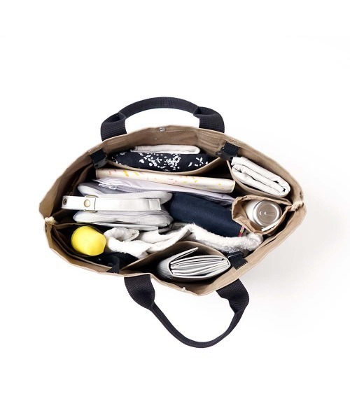 10mois(ディモワ)の「10mois PATTO SATTO TOTE CHOTTO TALL(マザーズバッグ・レディース・ベージュ/キナリ・ONE SIZE)」の5枚目の写真