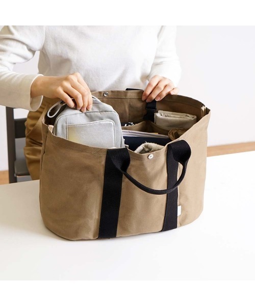 10mois(ディモワ)の「10mois PATTO SATTO TOTE CHOTTO TALL(マザーズバッグ・レディース・ベージュ/キナリ・ONE SIZE)」の15枚目の写真