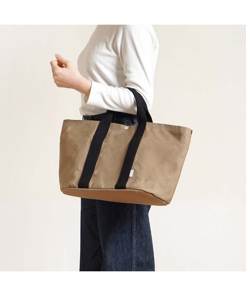 10mois(ディモワ)の「10mois PATTO SATTO TOTE CHOTTO TALL(マザーズバッグ・レディース・ベージュ/キナリ・ONE SIZE)」の11枚目の写真