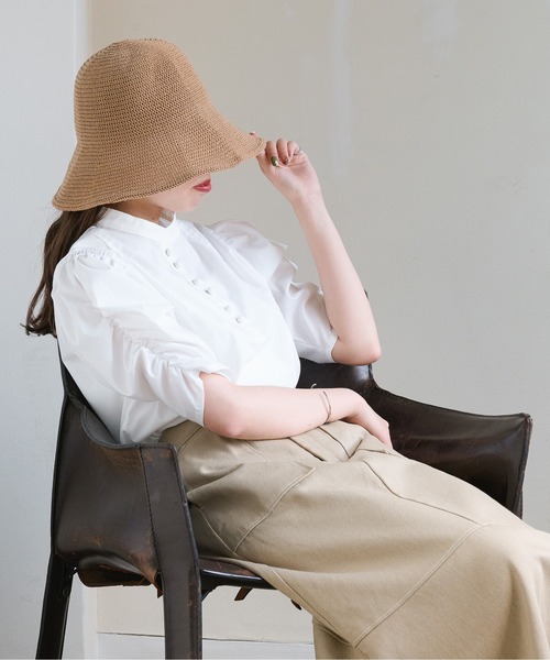 Ambre Neige(アンブルネージュ)の「スタンドカラーシャーリングブラウス/【WEB/EC限定商品】(シャツ/ブラウス・レディース・オフホワイト/クリーム/モカ・FREE)」の19枚目の写真