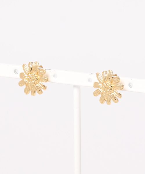 SLOBE IENA（スローブイエナ）の「【VELATTI/ヴェラッティ】DAISY ピアス（ピアス（両耳用）・レディース・ゴールド・FREE）」の4枚目の写真