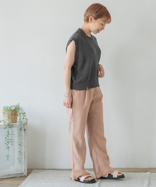 ITEMS URBANRESEARCH（アイテムズ アーバンリサーチ）の「ダメージニットベスト（ベスト・レディース・ライトカーキ/チャコールグレー/ベージュ・FREE）」の7枚目の写真