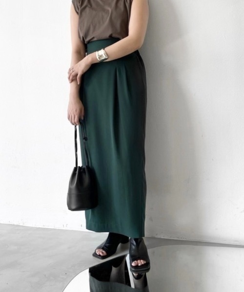 Solace（ソレイス）の「ダブルタックタイトスカート（スカート・レディース・ブラック/レッド/グリーン・M/L）」の4枚目の写真