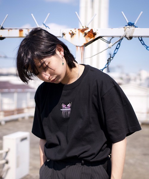 WESTBOY(ウエストボーイ)の「【NEVEREVERBAD】Melted Butterfly Embroidered T-shirt NV21S201TP(Tシャツ/カットソー・メンズ・ブルー/ブルー系その他/グリーン/グリーン系その他/パープル/パープル系その他/イエロー/イエロー系その他・L/XL)」の6枚目の写真