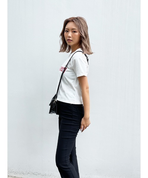 ENVYM(アンビー)の「compactグラフィックTee(Tシャツ/カットソー・レディース・ブラック/レッド/グリーン・FREE)」の5枚目の写真