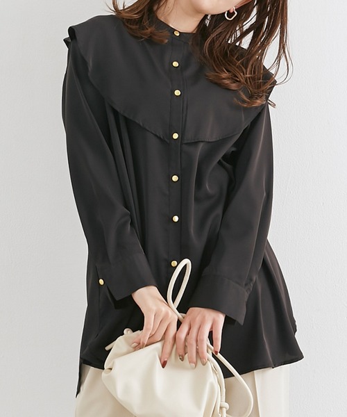 LAVEANGE(ラビアンジェ)の「フリルカラーブラウス(シャツ/ブラウス・レディース・ホワイト/ブラック/ネイビー・LL/3L/4L/M/L)」の1枚目の写真