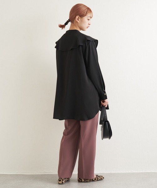 LAVEANGE(ラビアンジェ)の「フリルカラーブラウス(シャツ/ブラウス・レディース・ホワイト/ブラック/ネイビー・LL/3L/4L/M/L)」の8枚目の写真