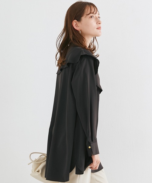 LAVEANGE(ラビアンジェ)の「フリルカラーブラウス(シャツ/ブラウス・レディース・ホワイト/ブラック/ネイビー・LL/3L/4L/M/L)」の10枚目の写真