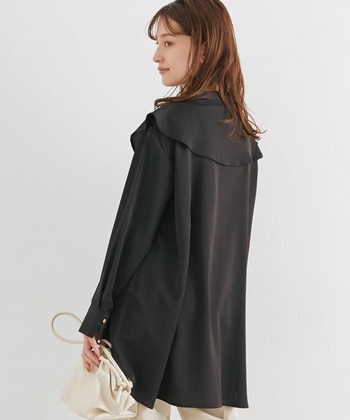 LAVEANGE(ラビアンジェ)の「フリルカラーブラウス(シャツ/ブラウス・レディース・ホワイト/ブラック/ネイビー・LL/3L/4L/M/L)」の11枚目の写真