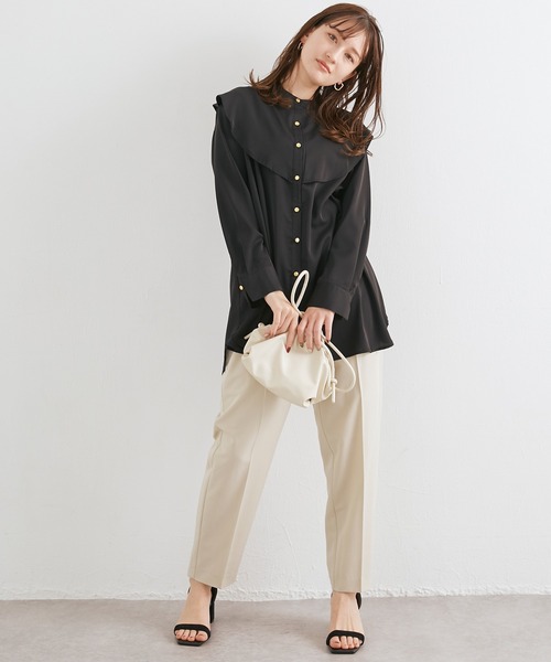 LAVEANGE(ラビアンジェ)の「フリルカラーブラウス(シャツ/ブラウス・レディース・ホワイト/ブラック/ネイビー・LL/3L/4L/M/L)」の13枚目の写真