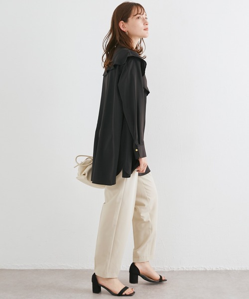 LAVEANGE(ラビアンジェ)の「フリルカラーブラウス(シャツ/ブラウス・レディース・ホワイト/ブラック/ネイビー・LL/3L/4L/M/L)」の14枚目の写真