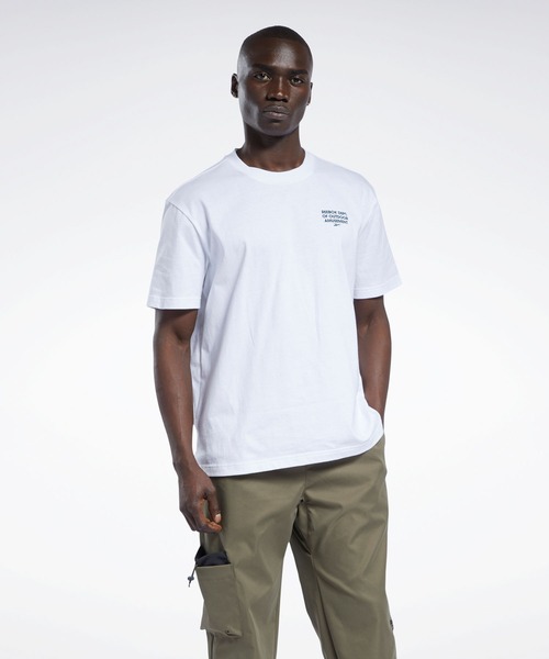 Reebok（リーボック）の「クラシックス キャンピング  グラフィック Tシャツ / Classics Camping Graphic T-Shirt（Tシャツ/カットソー・メンズ・オレンジ/ブラック/ホワイト・LARGE/X-LARGE/XX-LARGE/X-SMALL/XXX-LARGE/SMALL/MEDIUM）」の10枚目の写真