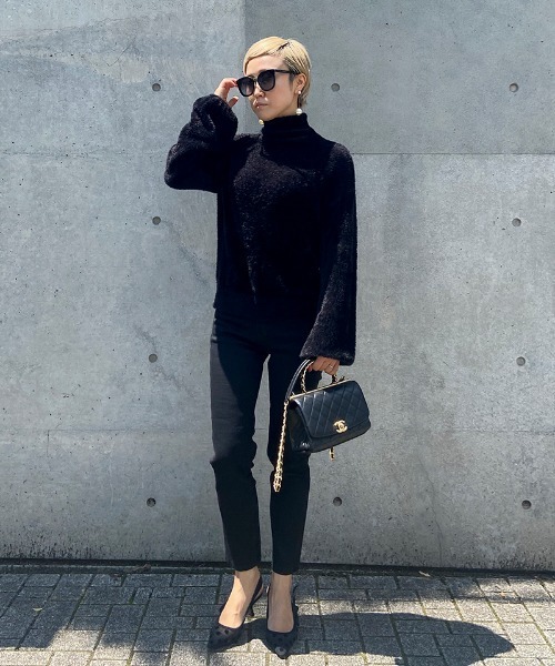 JENNE(ジェンヌ)の「フェザータッチ ボリュームスリーブニット(ニット/セーター・レディース・ホワイト/ブラック・X-LARGE/LARGE/MEDIUM/SMALL)」の20枚目の写真