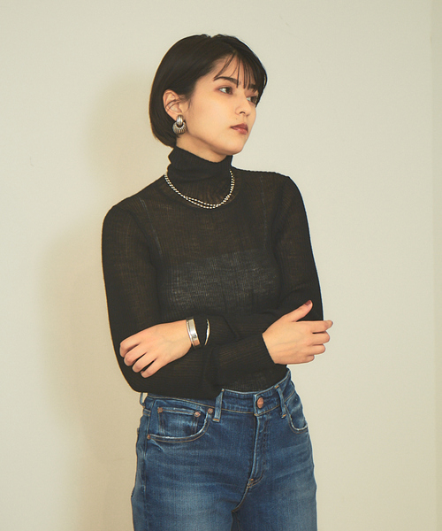 Rouge vif(ルージュヴィフ)の「シアーリブニット(ニット/セーター・レディース・ホワイト/ブラック・フリー)」の2枚目の写真