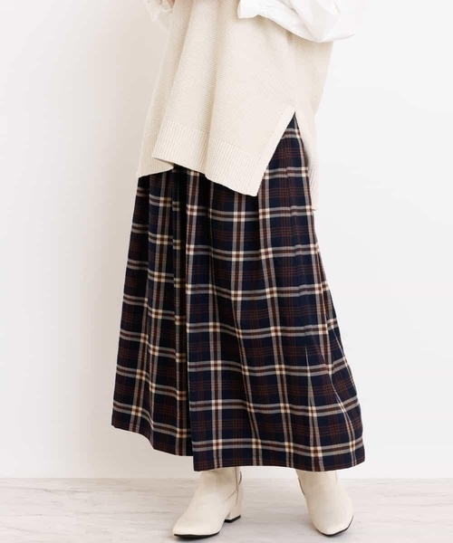 a.v.v（アーヴェヴェ）の「ストレッチブーツ（ブーツ・レディース・ブラック/アイボリー・22.5/24.5/23.5）」の3枚目の写真