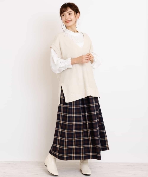 a.v.v（アーヴェヴェ）の「ストレッチブーツ（ブーツ・レディース・ブラック/アイボリー・22.5/24.5/23.5）」の13枚目の写真