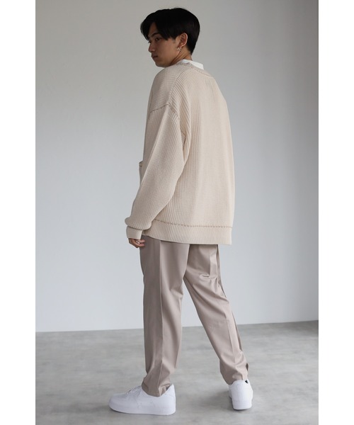 CREARE -LINO-(クレアーレリノ)の「ハンドステッチ Vネック ニット カーディガン <ユニセックス>(カーディガン/ボレロ・メンズ・アイボリー/ブラック/ダークベージュ・M/L)」の12枚目の写真