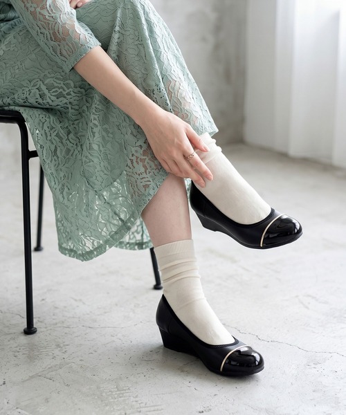 LibertyDoll(リバティードール)の「LibertyDoll モールドパンプス(パンプス・レディース・ブラック/ピンク/ベージュ系その他/ブラック系その他3/ネイビー/ブルー系その他/グレー/ブラック系その他/ブラック系その他2/ブラック系その他4/ベージュ/ブラック系その他5/ベージュ系その他2・M/LL/S/SS/L)」の3枚目の写真