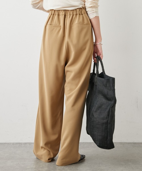 Omekashi（オメカシ）の「ハイウエストワイドパンツ（その他パンツ・レディース・ベージュ/ネイビー/アイボリー/ブルー・38/36）」の9枚目の写真