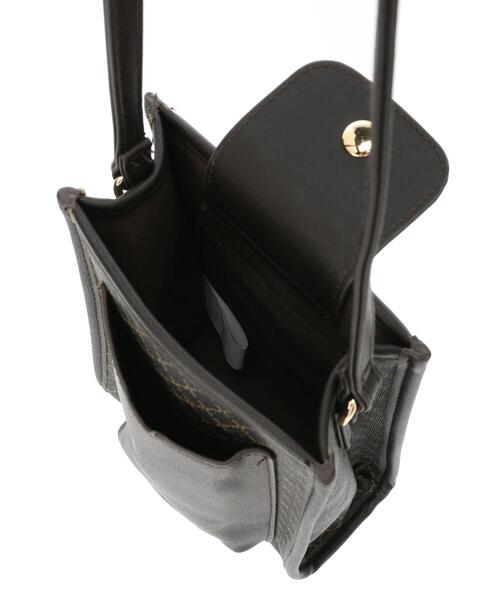 koe（コエ）の「モノグラムスマホポケットスクエアショルダー（スマホケース/カバー・レディース・ブラック/ブラウン・FREE）」の18枚目の写真