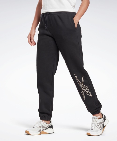 Reebok(リーボック)の「モダン サファリ ジョガー / Modern Safari Joggers(スウェットパンツ・レディース・ベージュ/ブラック・SMALL/MEDIUM/LARGE/X-LARGE/X-SMALL)」の2枚目の写真