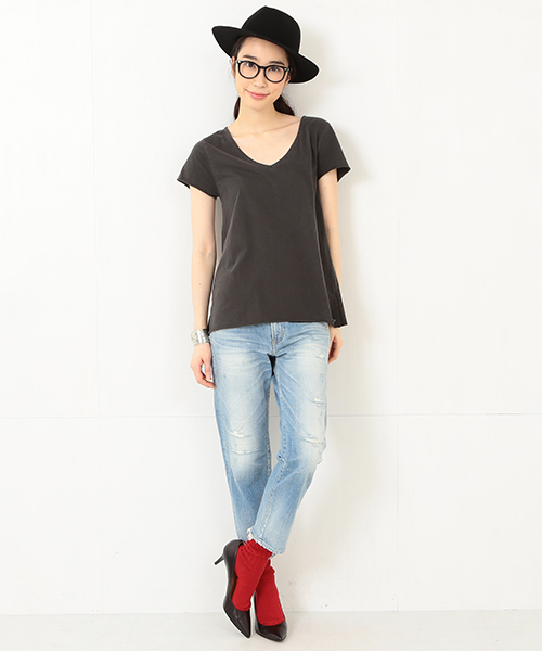 Ray BEAMS（レイビームス）の「◇Ray BEAMS LOS ANGELES / ショートスリーブ VネックT（Tシャツ/カットソー・レディース・ホワイト/チャコールグレー/ネイビー・ONE SIZE）」の17枚目の写真