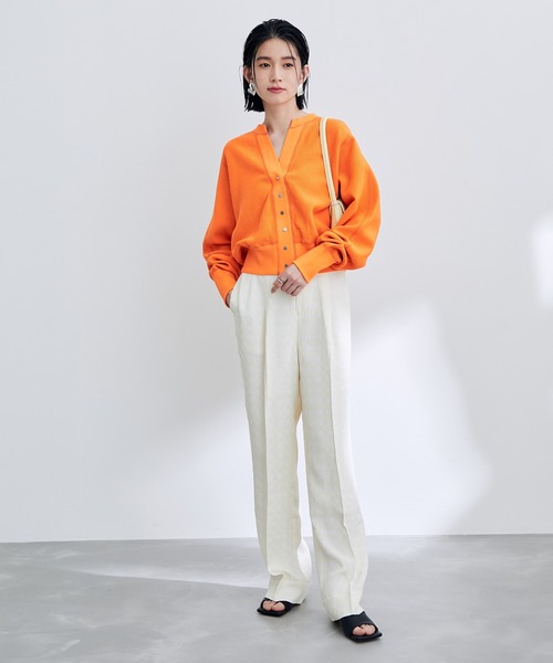 ADAM ET ROPE'（アダムエロペ）の「【サステナブル】ワイドスクエアミュール（パンプス・レディース・ブラック/サックスブルー/オレンジ/キナリ・23.5cm/24.5cm/23.0cm/24.0cm）」の15枚目の写真