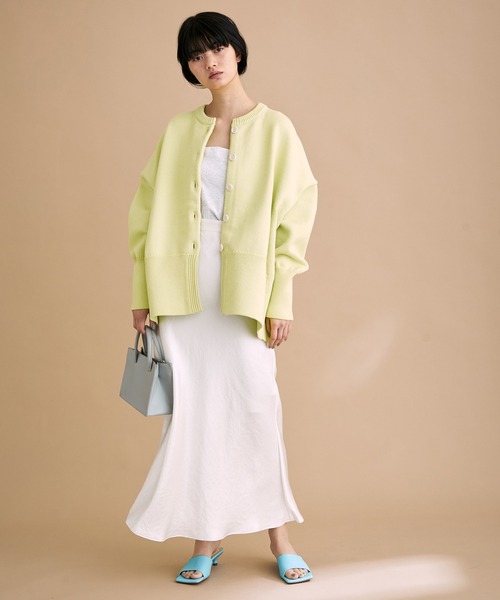 ADAM ET ROPE'（アダムエロペ）の「【サステナブル】ワイドスクエアミュール（パンプス・レディース・ブラック/サックスブルー/オレンジ/キナリ・23.5cm/24.5cm/23.0cm/24.0cm）」の9枚目の写真