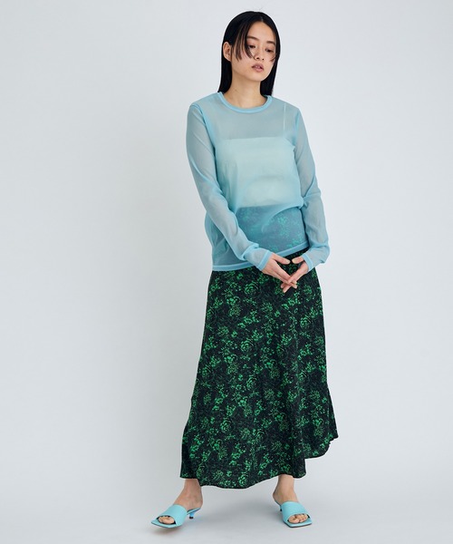 ADAM ET ROPE'（アダムエロペ）の「【サステナブル】ワイドスクエアミュール（パンプス・レディース・ブラック/サックスブルー/オレンジ/キナリ・23.5cm/24.5cm/23.0cm/24.0cm）」の16枚目の写真