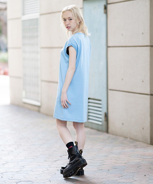 X-girl（エックスガール）の「GINGHAM EASY DRESS（ワンピース・レディース・ブラック/ベージュ/ライトブルー・M/S）」の20枚目の写真