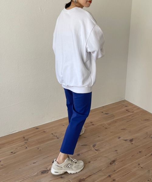 wee9s(ウィークス)の「over size winner sweat / オーバーサイズウィナースウェット(スウェット・レディース・ホワイト/ネイビー・FREE)」の13枚目の写真