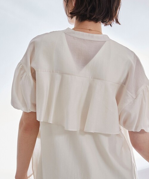 Diagram(ダイアグラム)の「パフスリーブスタンドブラウス(シャツ/ブラウス・レディース・ベージュ/キナリ・36)」の5枚目の写真